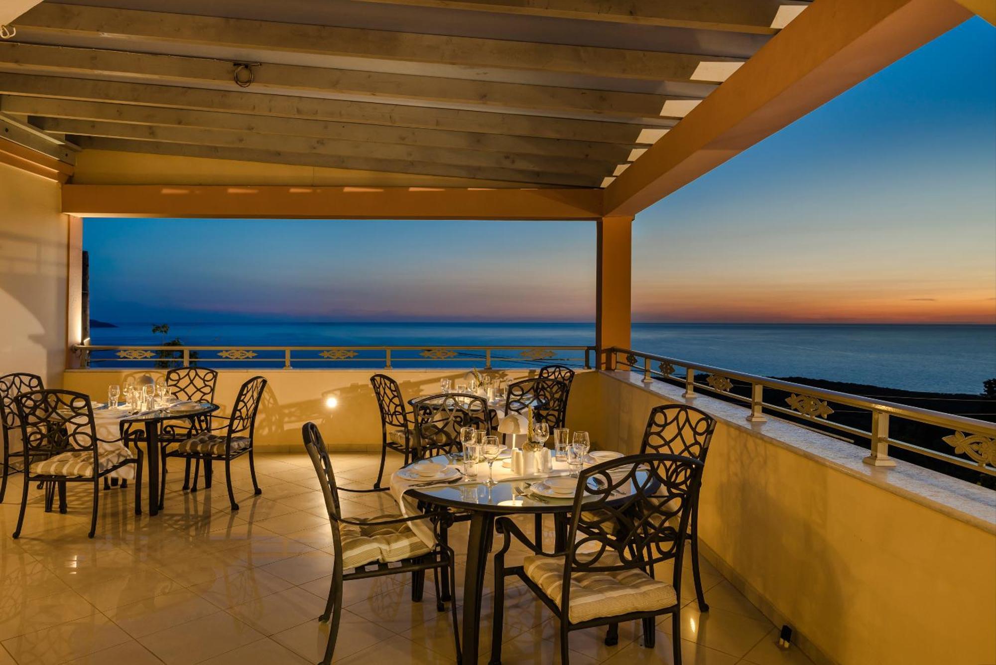 Belle View Hotel - Sea View & Sunset Mánganos Exterior photo